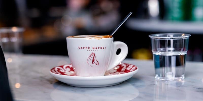 Storia del caffè: origine e diffusione di un tesoro