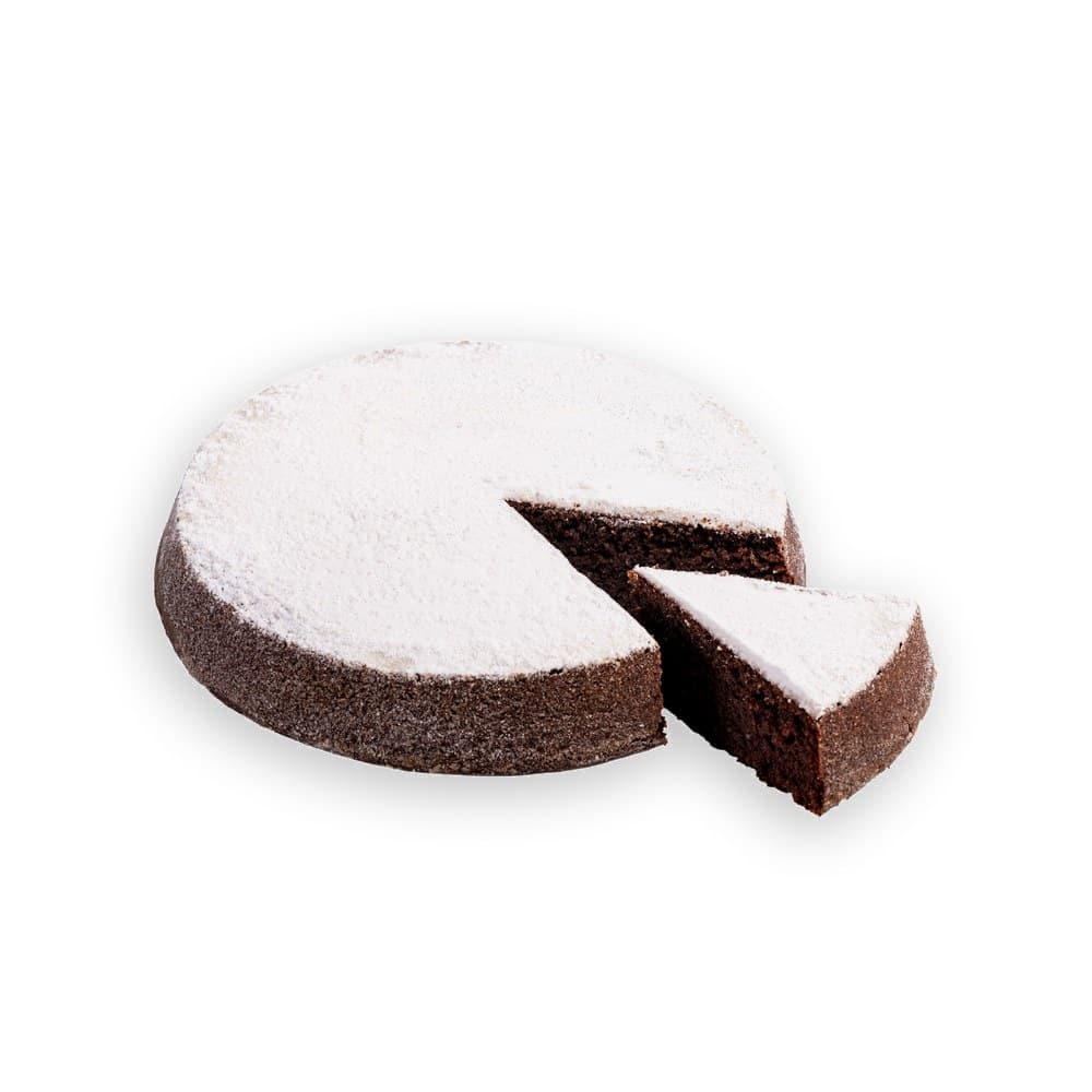 Torta caprese al cacao intera, spolverata di zucchero a velo, con una fetta tagliata